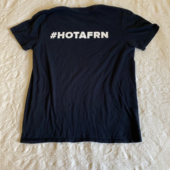 Like-New Buzzfeed Hot AF RN Funny Quote T-Shirt - Picture 4 of 5